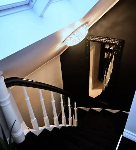 Historic And Exclusive Apartmán