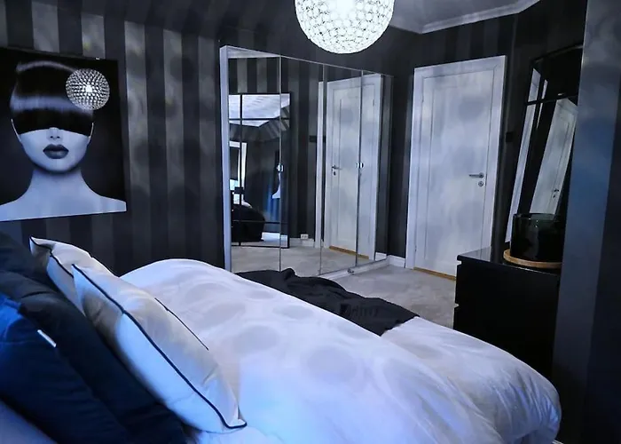 Historic And Exclusive Apartmán *