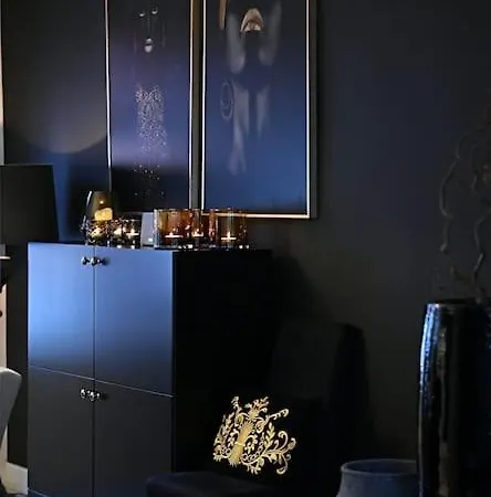 Historic And Exclusive Apartament Bergen